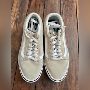 VANS Off The Wall -Great Condition Sz M/6.5 W/8